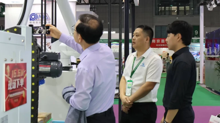 China Palletizing Robot Cost